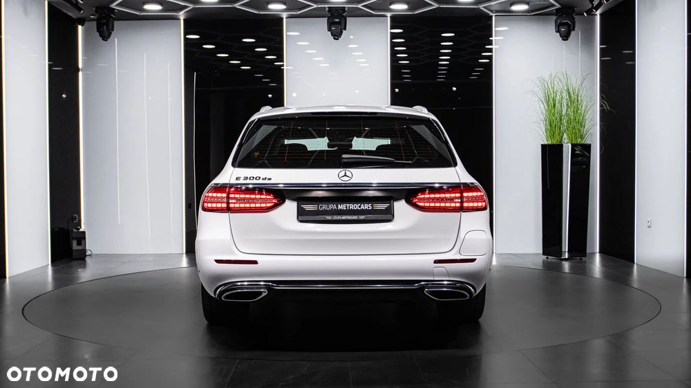 Mercedes-Benz Klasa E 300 de 9G-TRONIC - 6