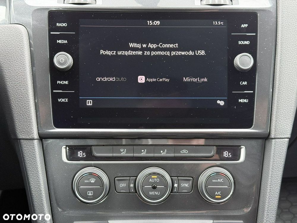 Volkswagen Golf Variant - 28
