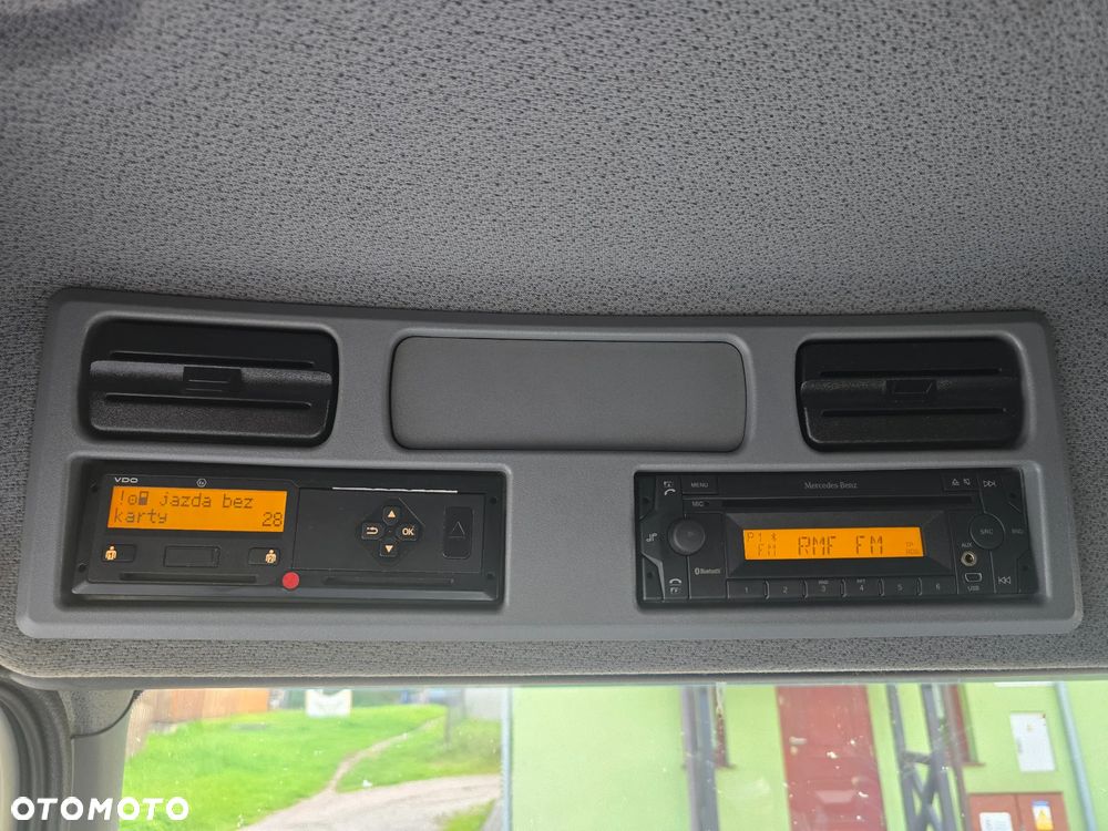 Mercedes-Benz ATEGO - 11