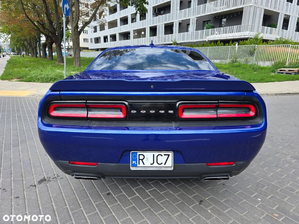 Dodge Challenger 5.7 R/T - 24