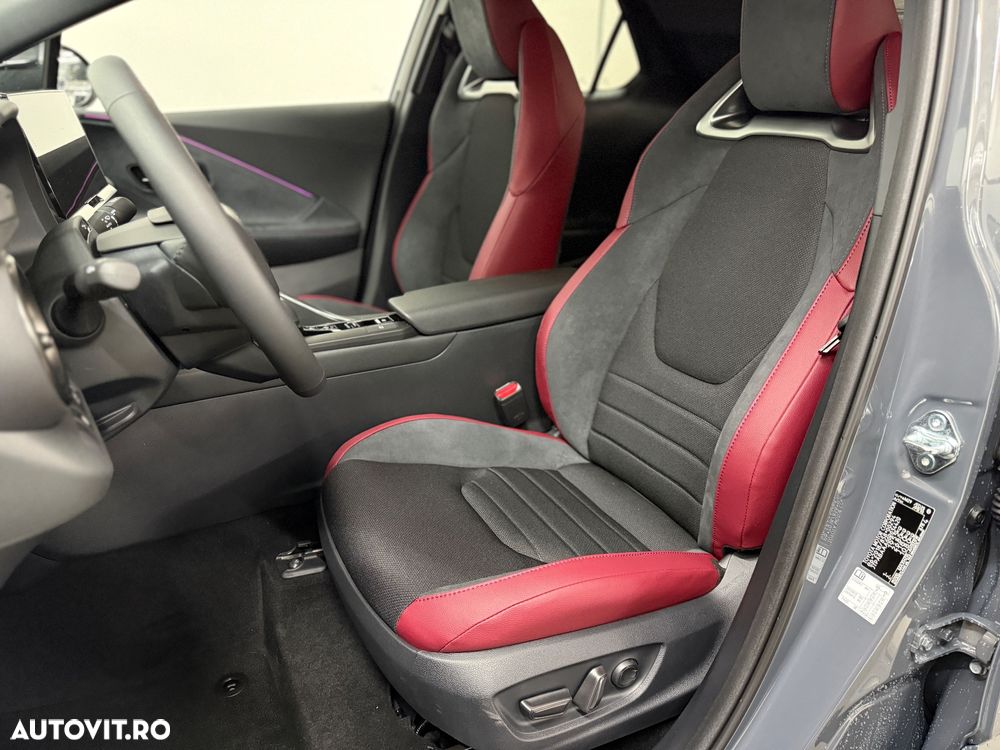 Toyota C-HR 2.0 HEV 197 CP 4x2 CVT Luxury - 14