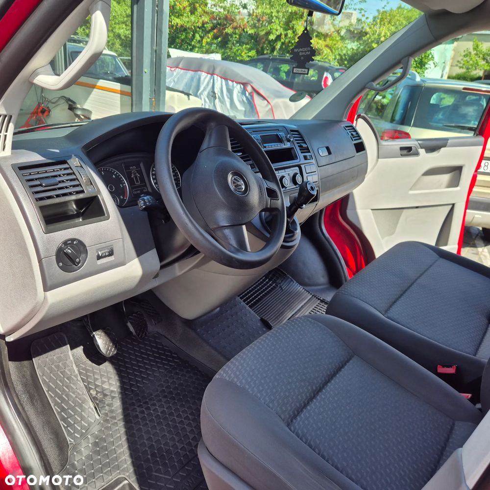 Volkswagen Transporter - 9
