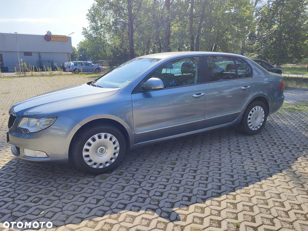 Skoda Superb 1.8 TSI Active - 11