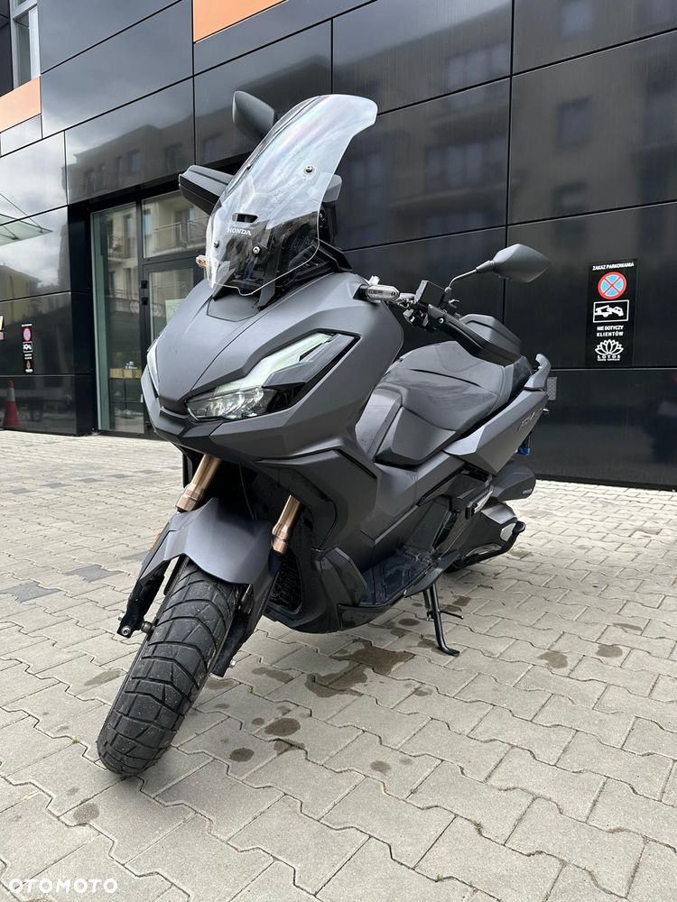 Honda ADV350 - 2
