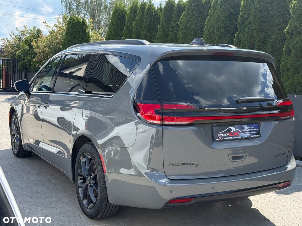 Chrysler Pacifica - 7
