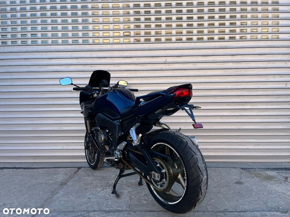 Yamaha FZ - 12