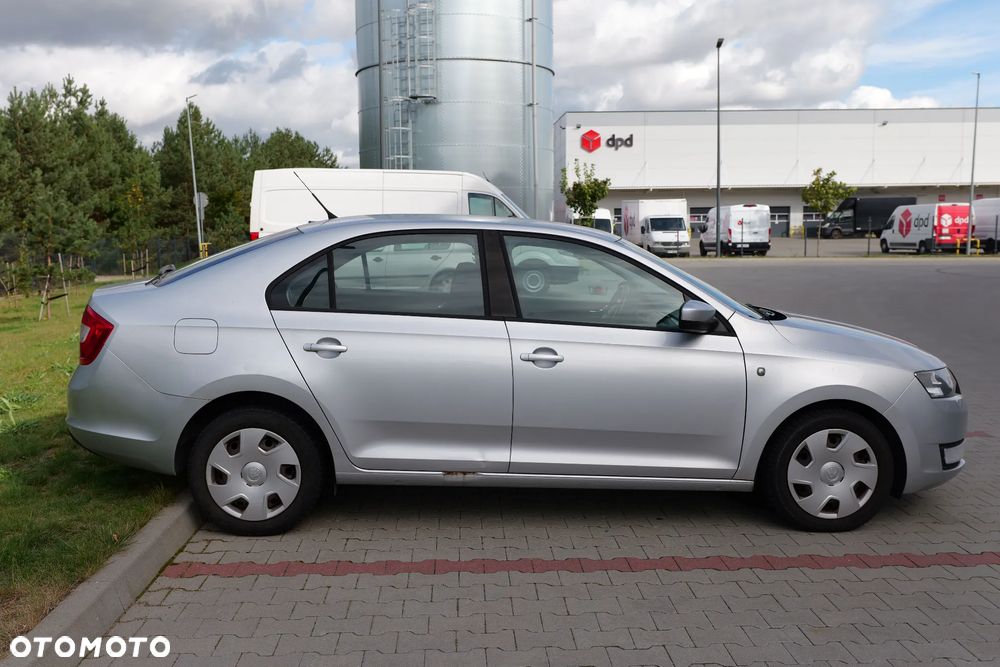 Skoda Rapid 2014 photo 2