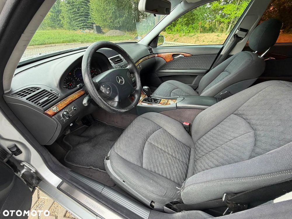 Mercedes-Benz Klasa E 270 CDI Avantgarde - 4