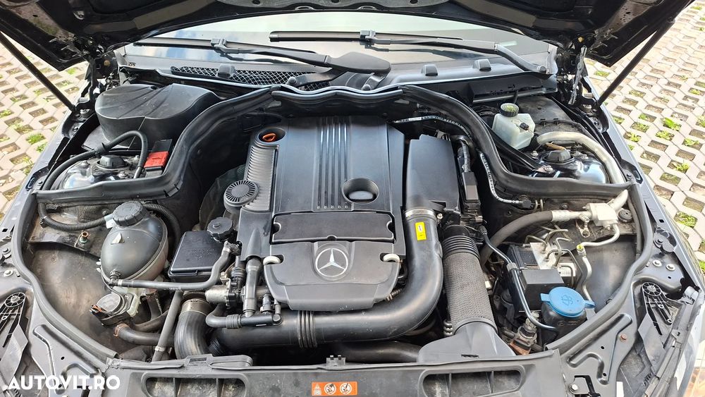 Mercedes-Benz C 180 CGI BlueEFFICIENCY - 10