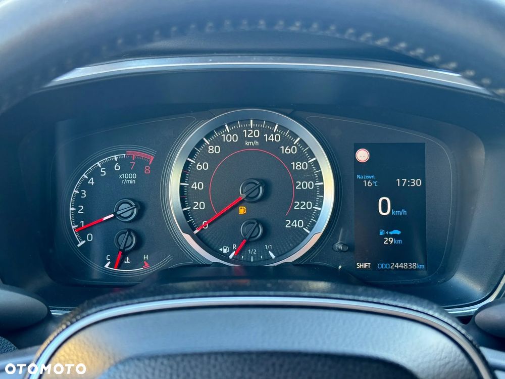 Toyota Corolla 1.6 Comfort - 17