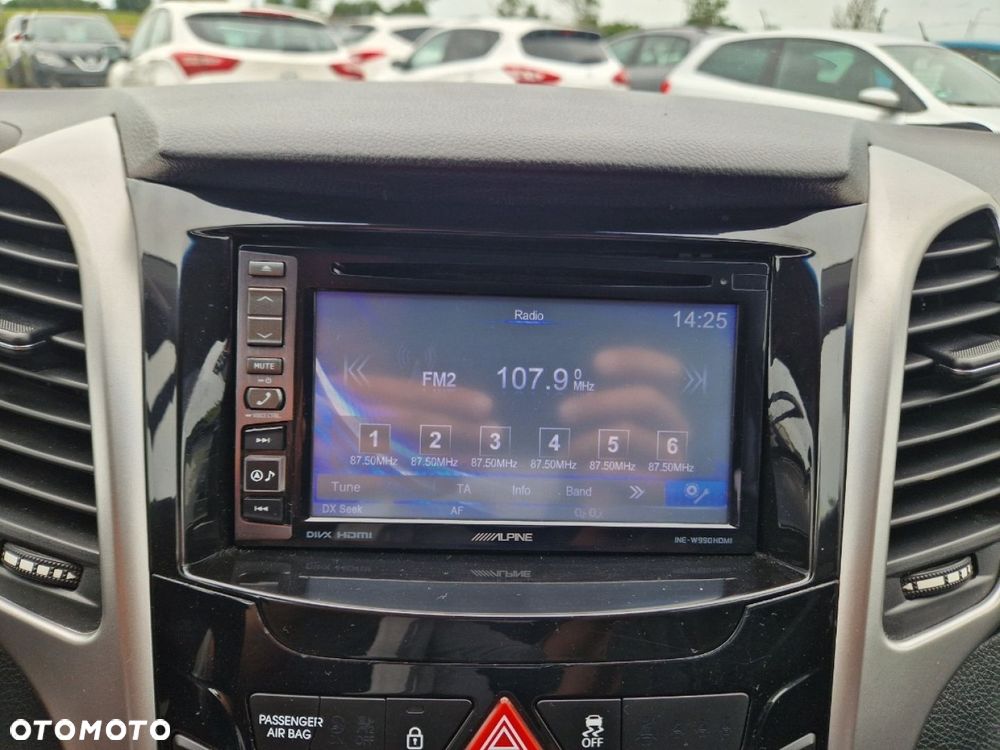 Hyundai i30 1.6 GDI Style - 12