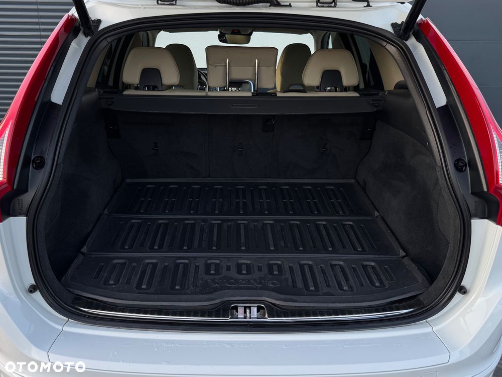 Volvo XC 60 D4 Geartronic Summum - 36