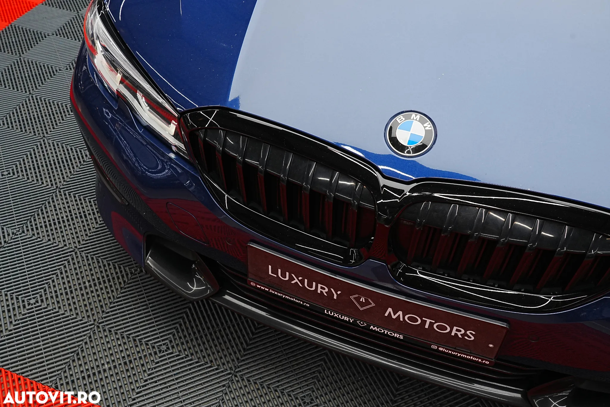 BMW Seria 3 318i Aut. Sport Line - 21
