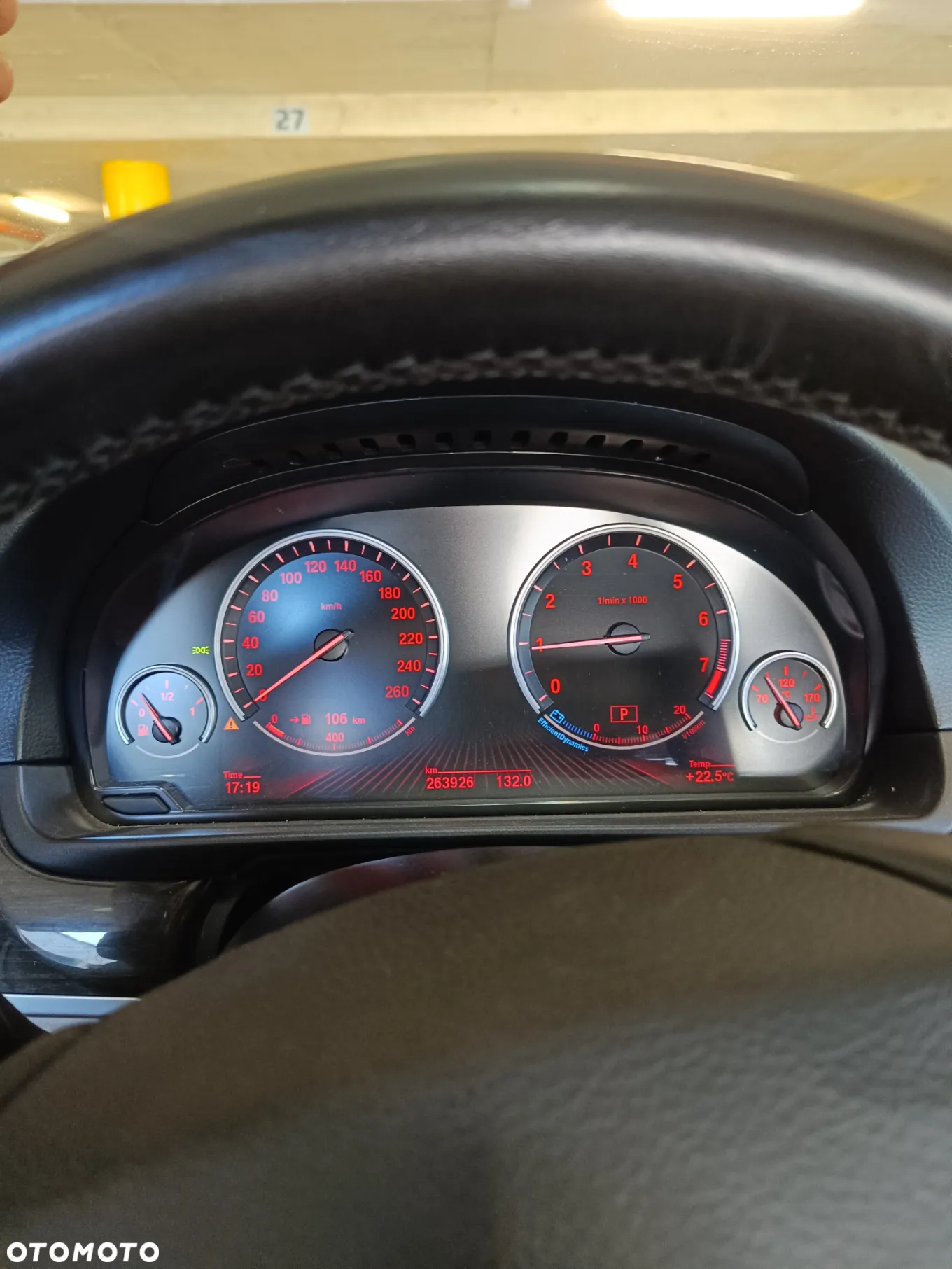 BMW Seria 5 528i xDrive - 11