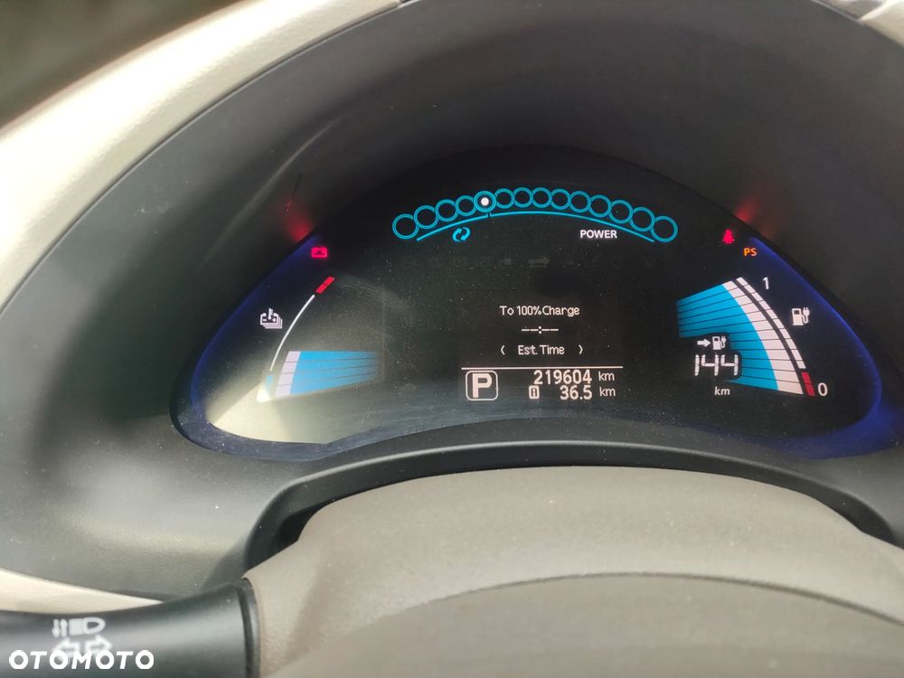 Nissan Leaf 24kWh Tekna - 9