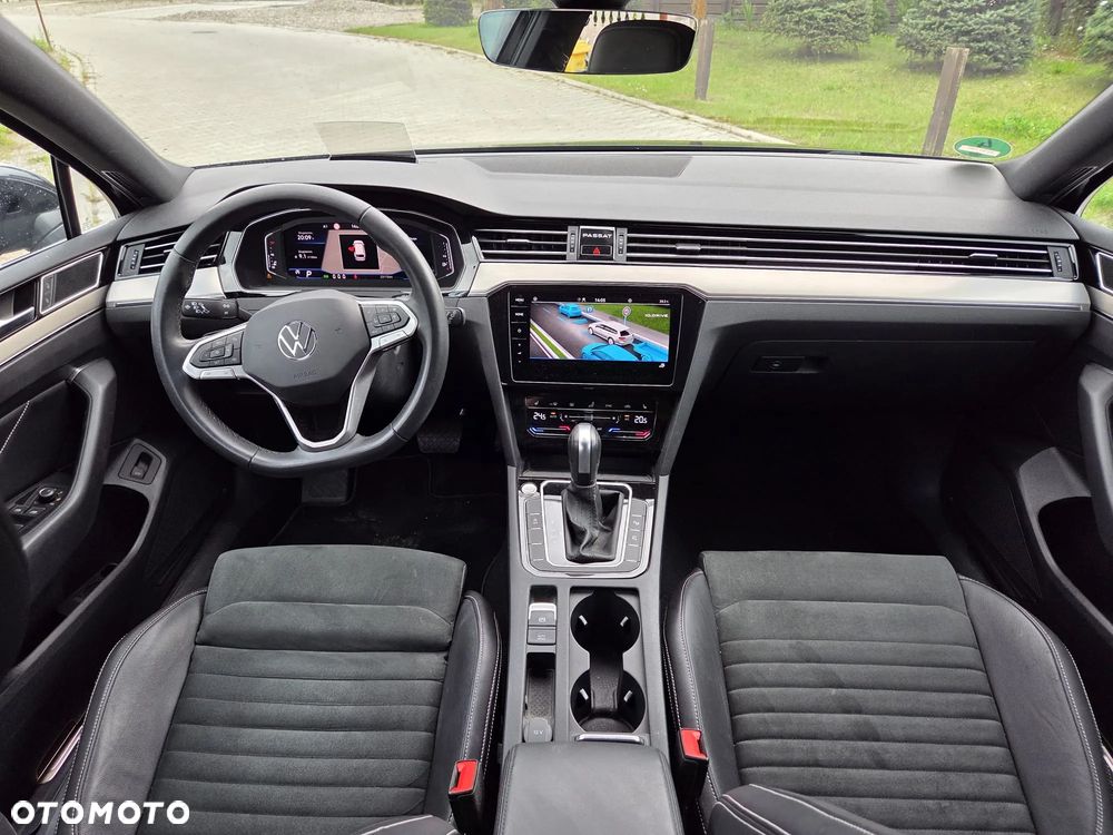 Volkswagen Passat Variant 2.0 TSI OPF DSG Elegance - 12