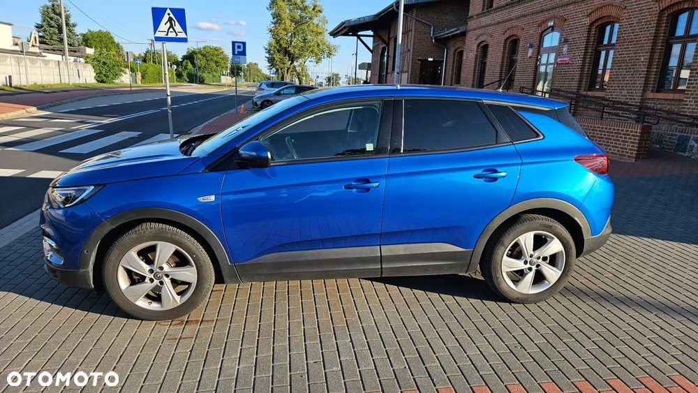 Opel Grandland X 1.2 T GPF Design&Tech S&S - 7