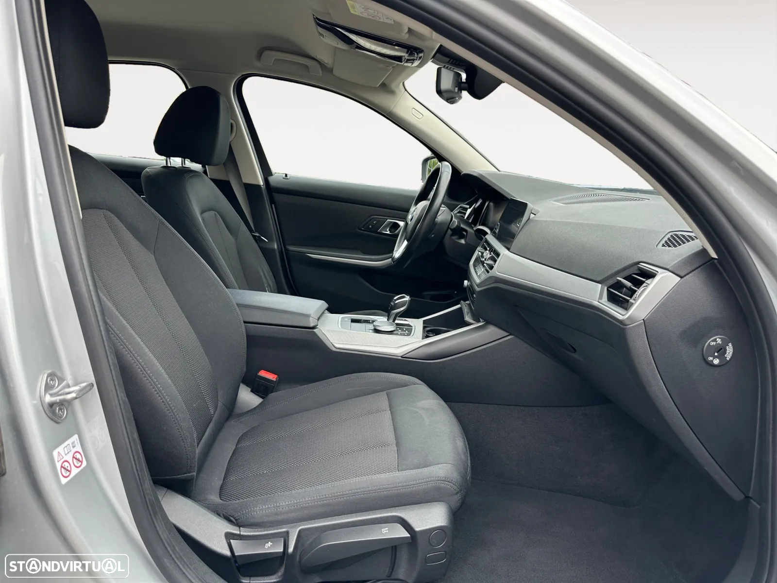 BMW 330 e Auto - 14