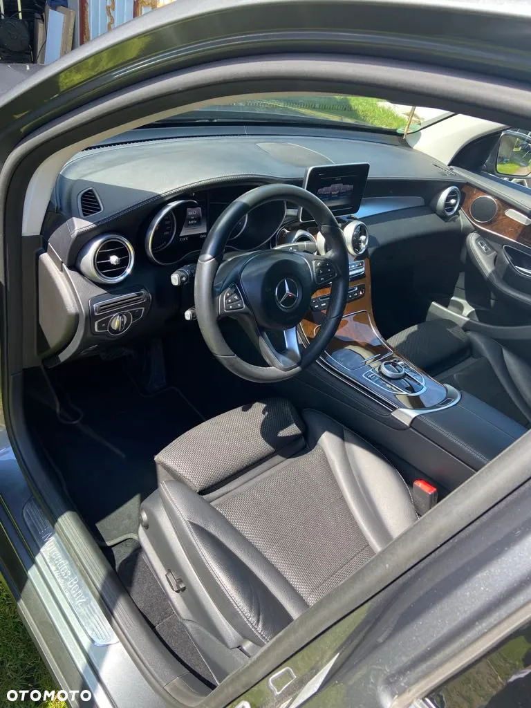 Mercedes-Benz CLA 250 4-Matic - 12