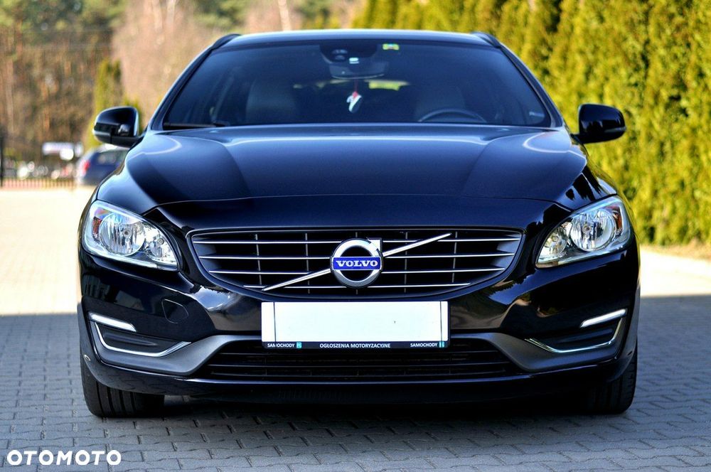 Volvo V60 D3 Summum - 34