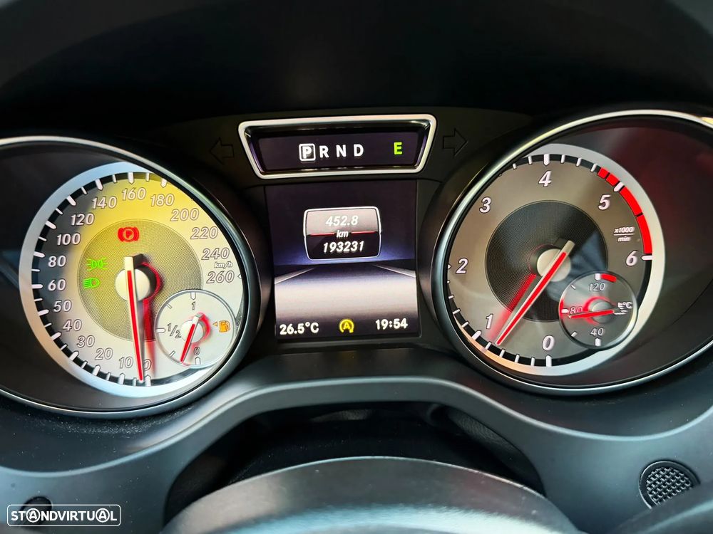 Mercedes-Benz CLA 220 d 7G-DCT AMG Line - 17