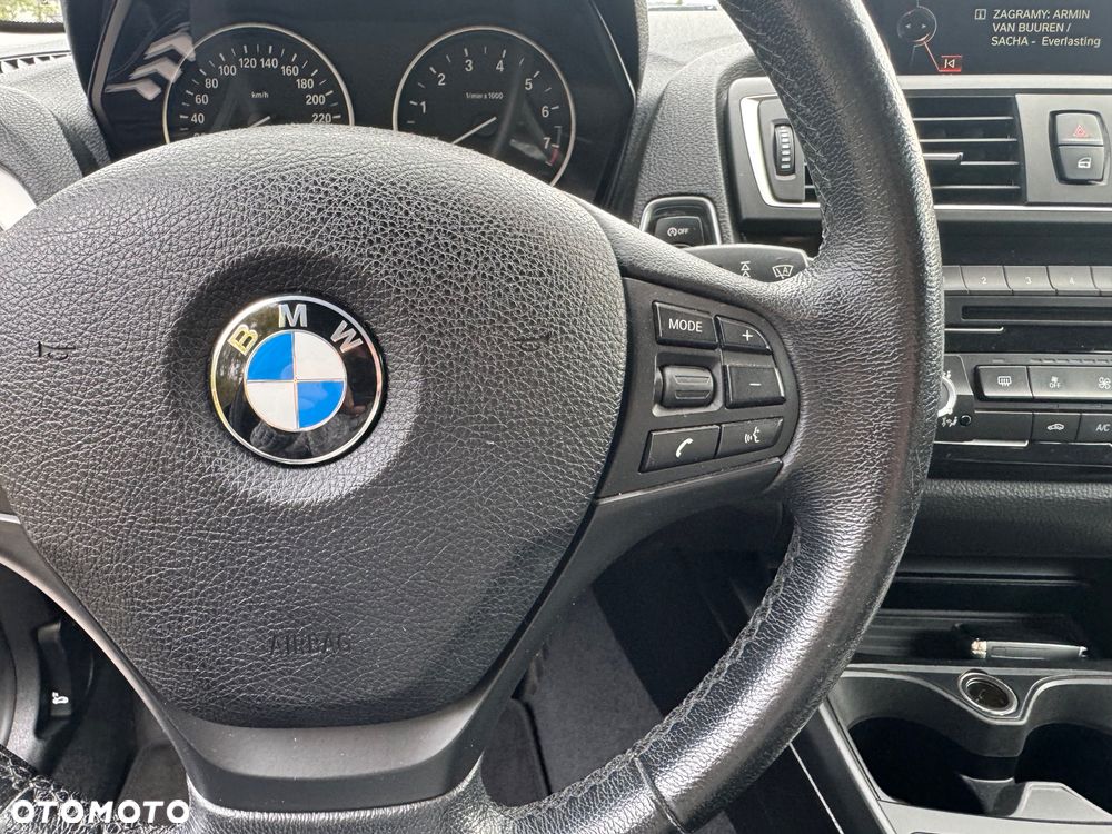BMW Seria 1 118i Edition Metropolitan - 18