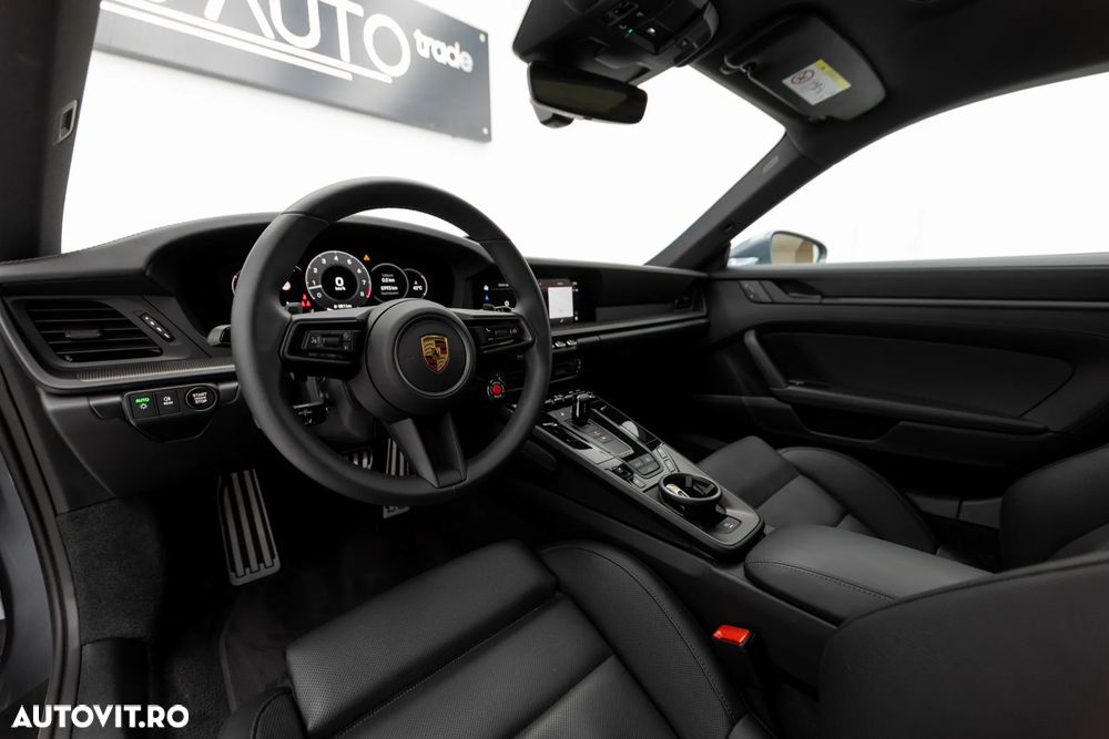 Porsche 911 Carrera PDK - 27