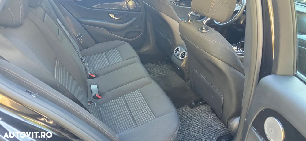 Mercedes-Benz E 200 d T 9G-TRONIC Avantgarde - 5