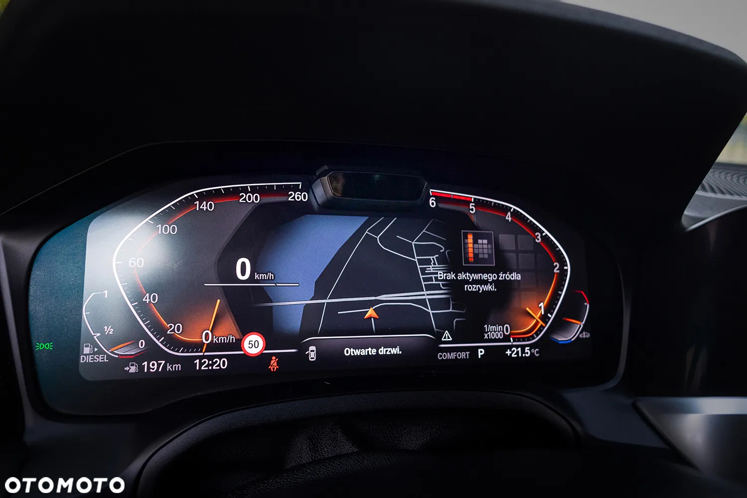 BMW Seria 3 318d Touring Sport Line - 31
