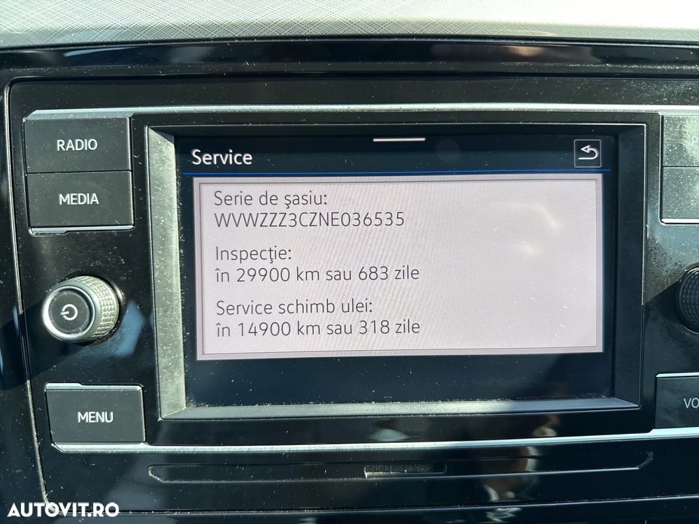 Volkswagen Passat 2.0 TDI DSG Comfortline - 29