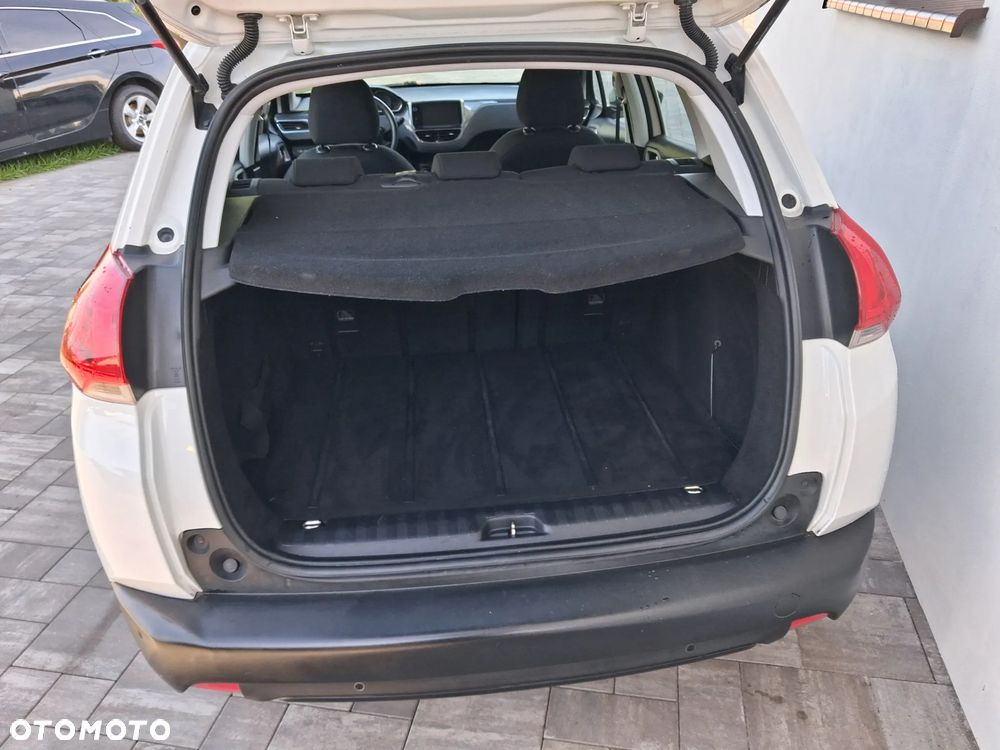 Peugeot 2008 1.6 VTi Active - 23