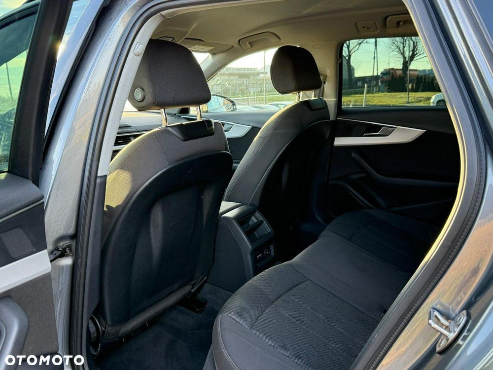 Audi A4 Avant 35 TDI S tronic design - 12