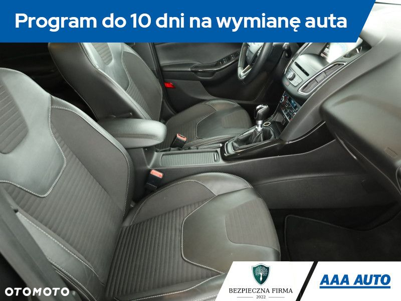 Ford Focus - 8