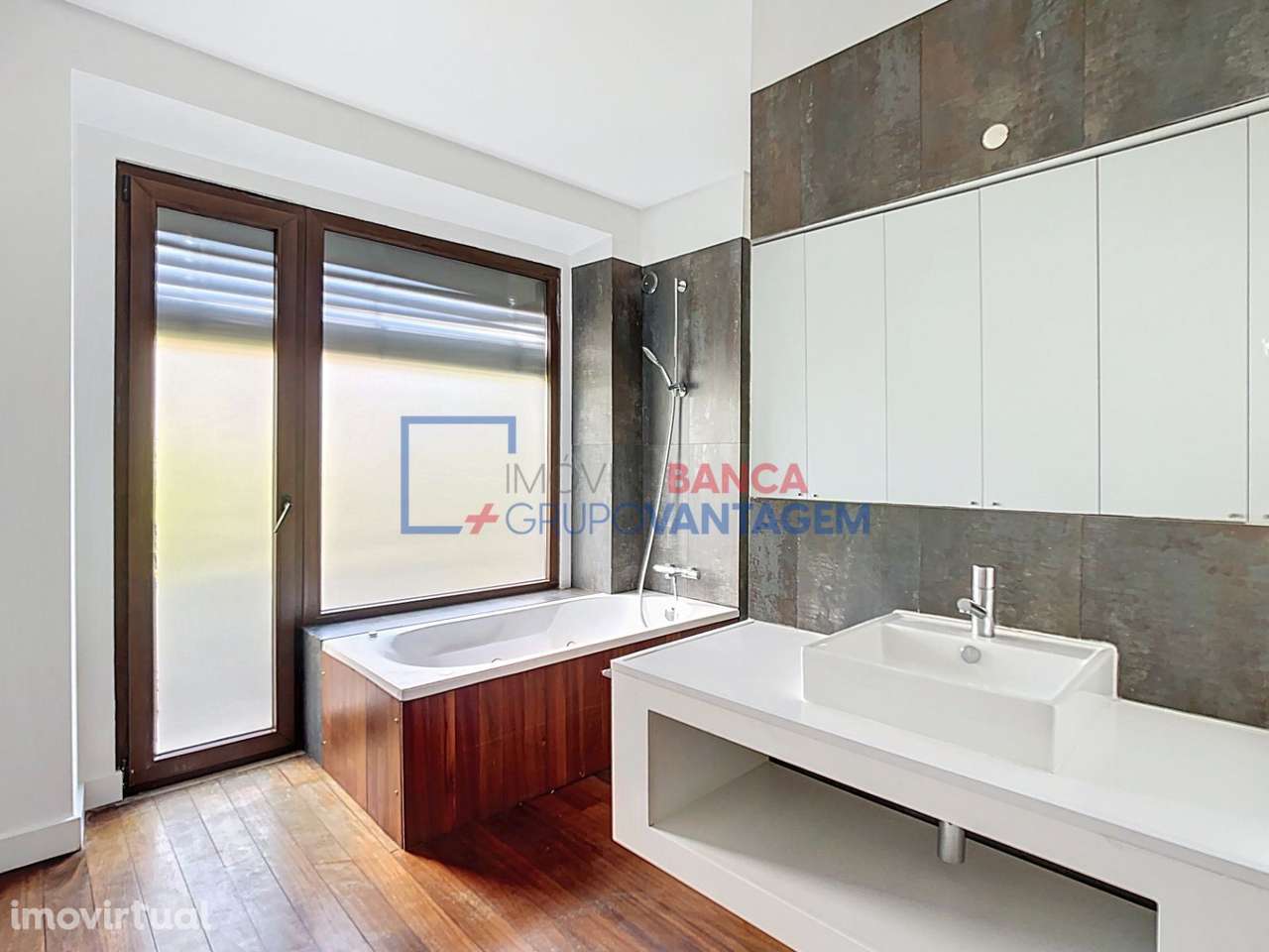 T4 AVENIDAS NOVAS - Grande imagem: 3/26