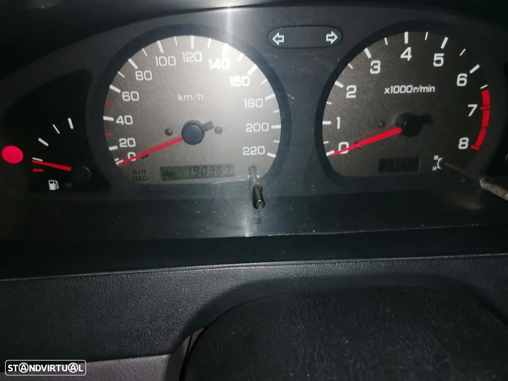 Nissan Almera - 13