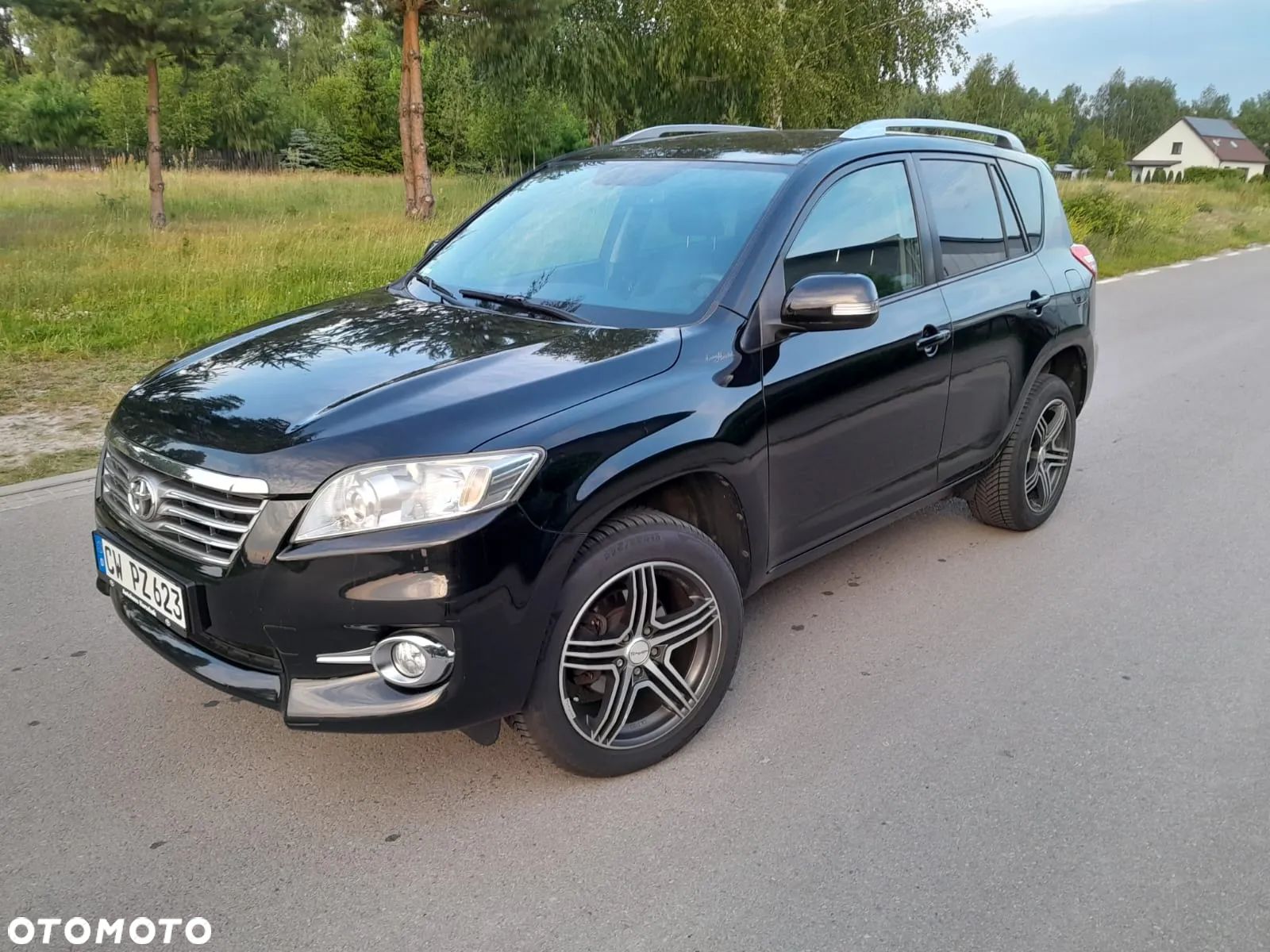 Toyota RAV4 - 1