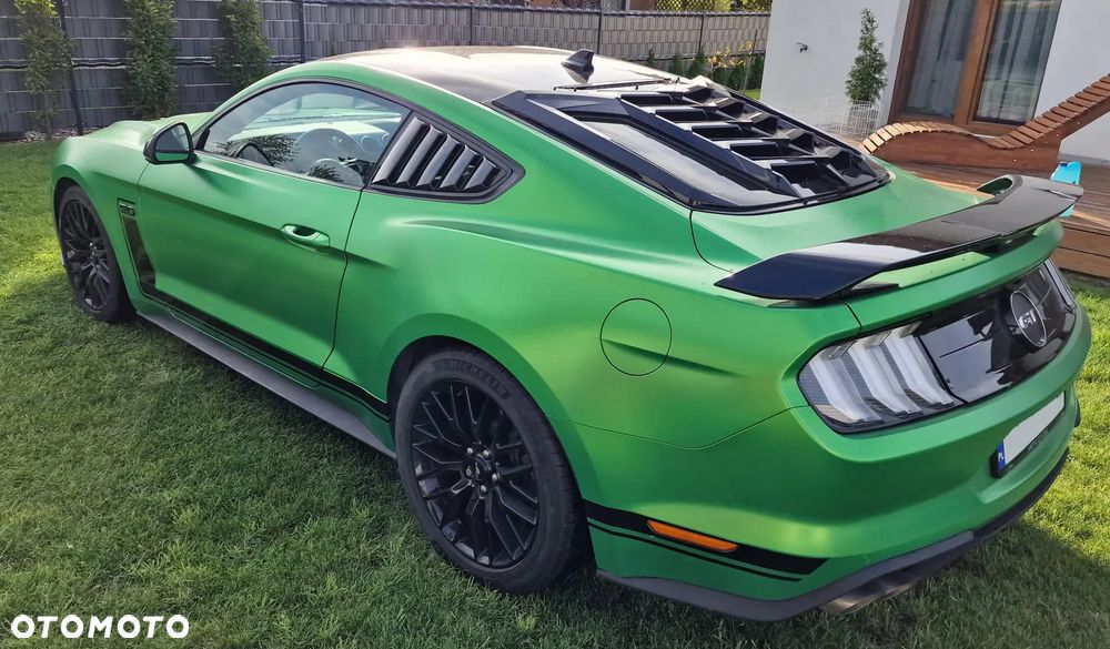 Ford Mustang 5.0 V8 GT - 2