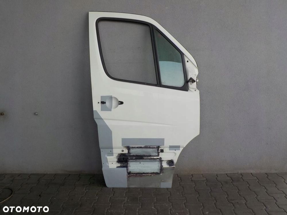 VW CRAFTER SPRINTER 906 DRZWI PRAWE PRZÓD PASAŻERA - 1