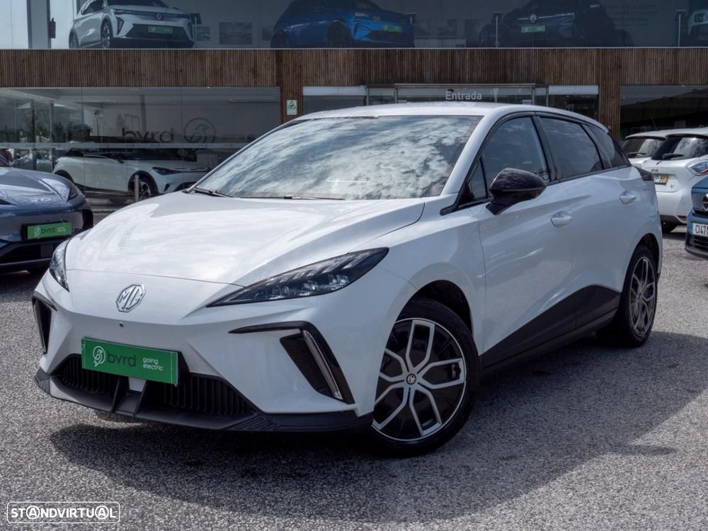 MG MG4 64 kWh Luxury - 3