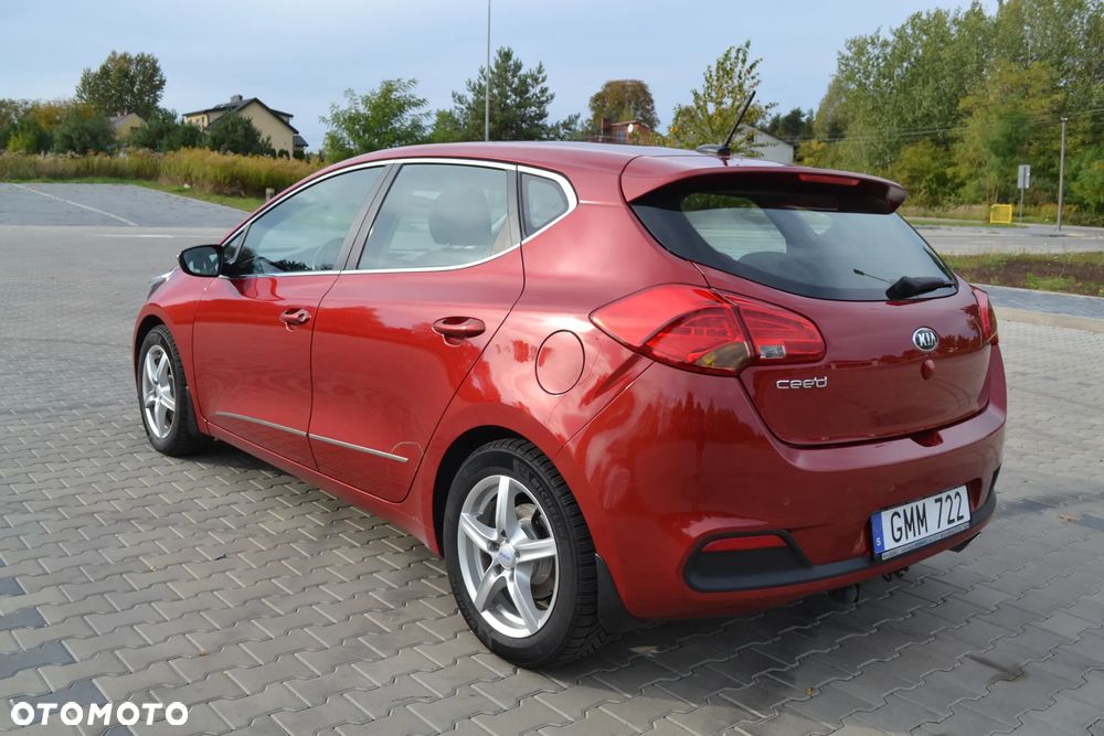 Kia Ceed 1.6 GDI Platinum Edition - 17