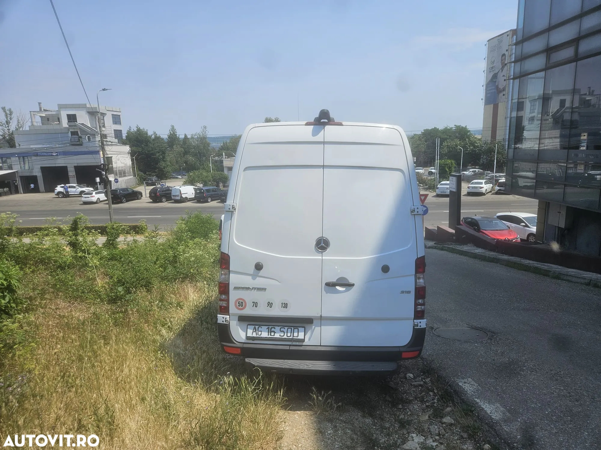 Mercedes-Benz Sprinter - 4