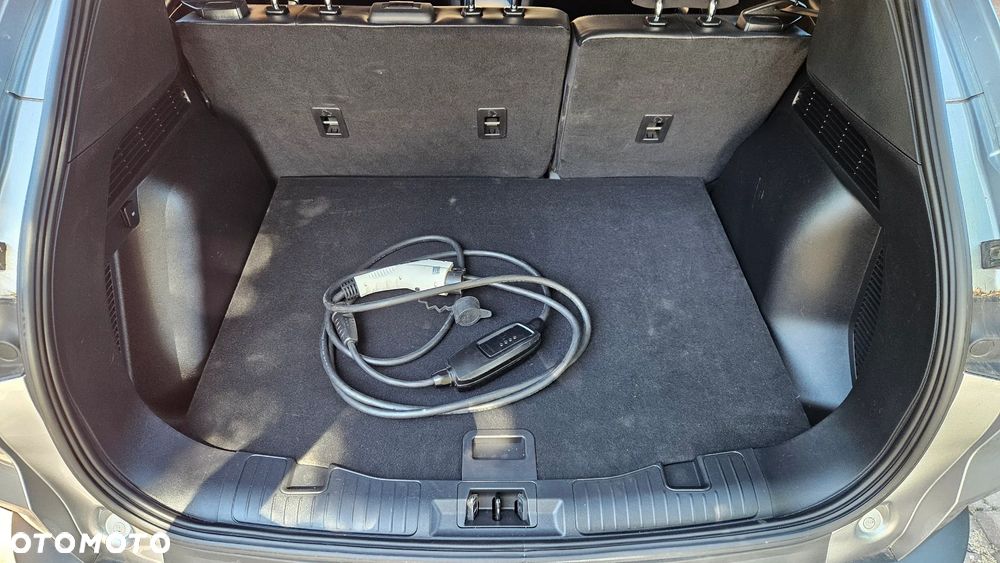 Ford Kuga - 39