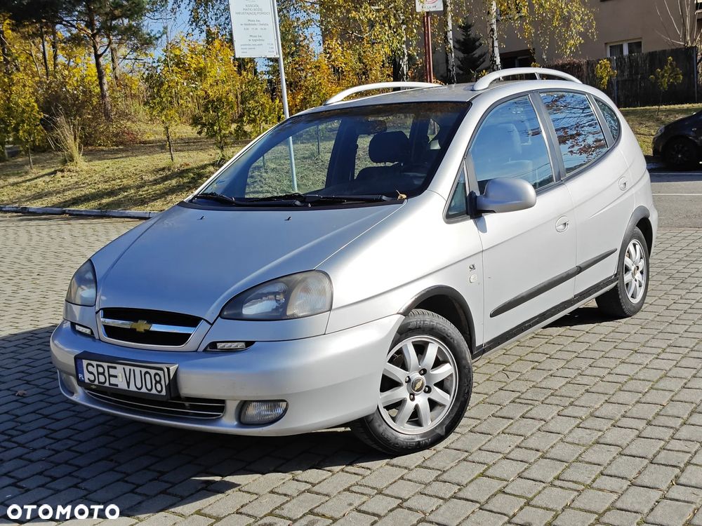 Chevrolet Rezzo 1.6 SE - 2