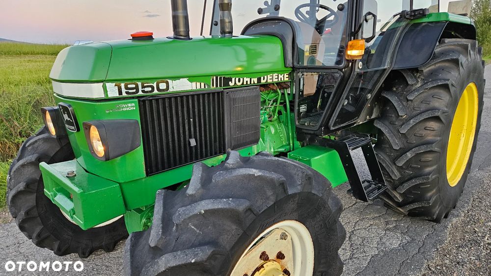 John Deere 1950 - 17