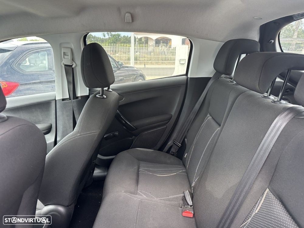 Peugeot 208 1.2 PureTech Active - 5