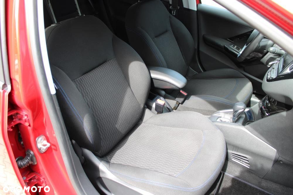 Peugeot 208 - 16