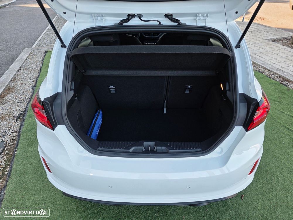 Ford Fiesta 1.0 EcoBoost MHEV ST-Line - 26