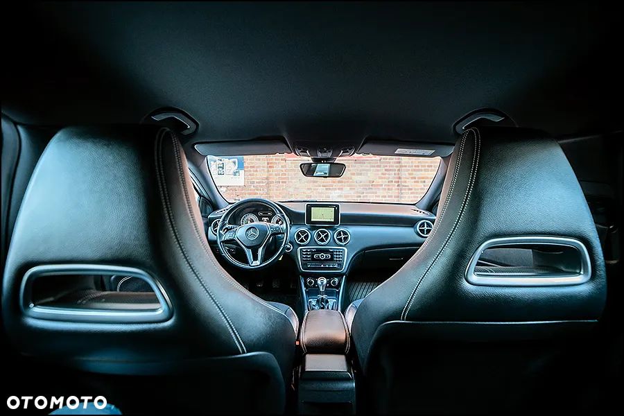 Mercedes-Benz Klasa A 180 (BlueEFFICIENCY) Urban - 34