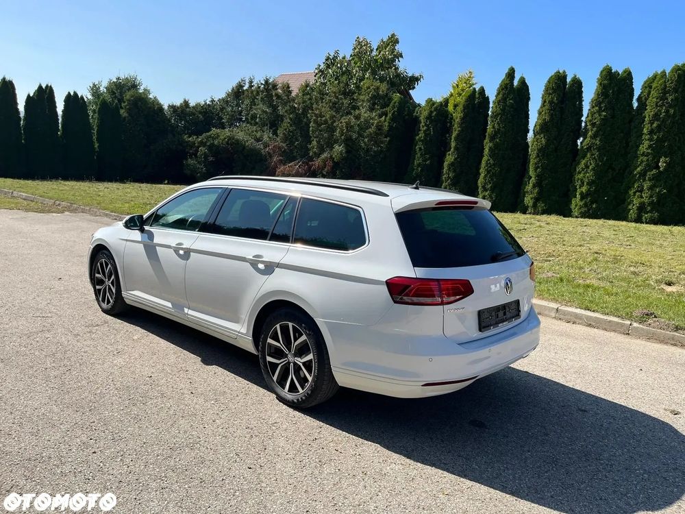 Volkswagen Passat 1.6 TDI (BlueMotion Technology) DSG Trendline - 16