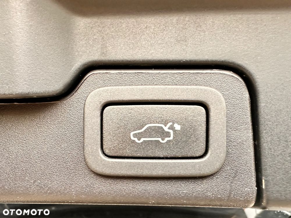 Land Rover Range Rover Evoque - 30